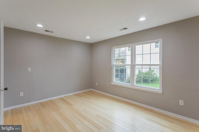 Building Photo - 7030 Storch Ln