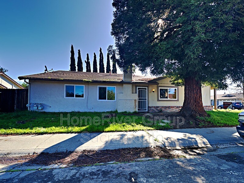 Primary Photo - 88 Del Vista Cir