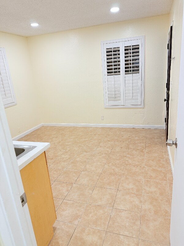 Foto del edificio - 864 Stanford Ave