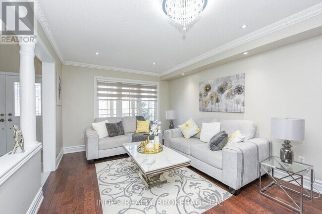 Building Photo - 10 Leopard Gate