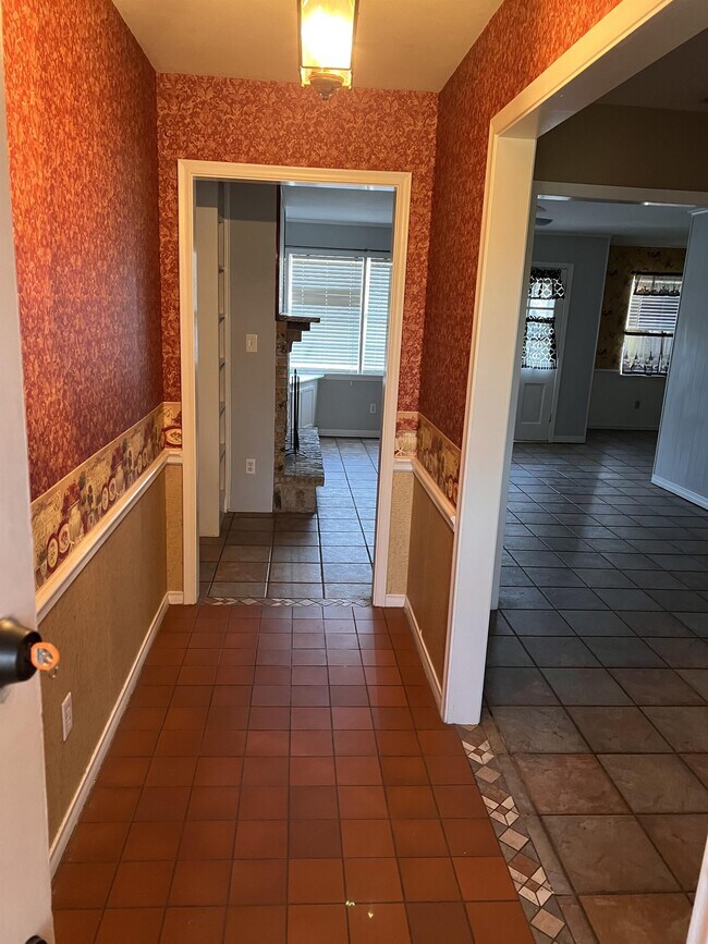 Foto del edificio - 2212 Hunter St