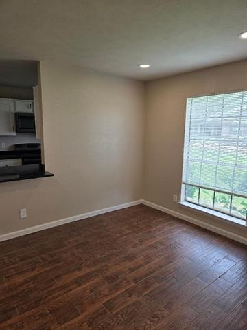 Foto del edificio - 2910 Forest Park Dr