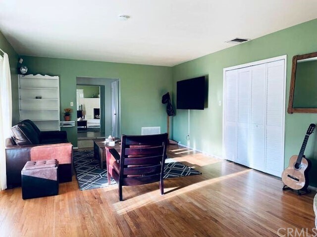 Foto del edificio - 14036 EASTRIDGE Dr