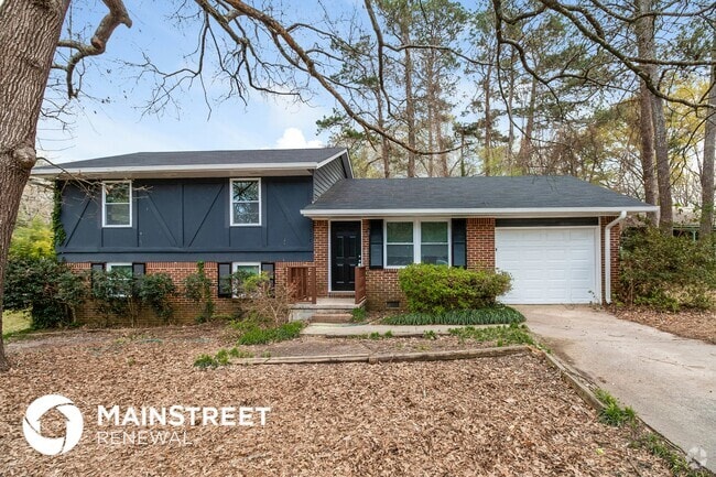 Building Photo - 528 Roxbury Dr
