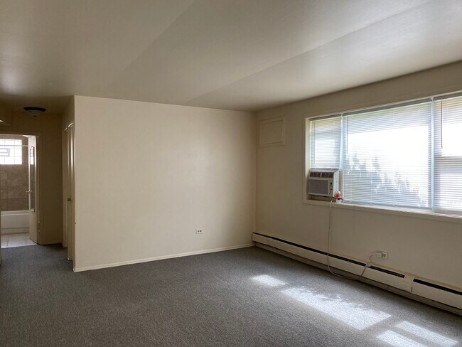 Foto del edificio - 14629 Karlov Ave