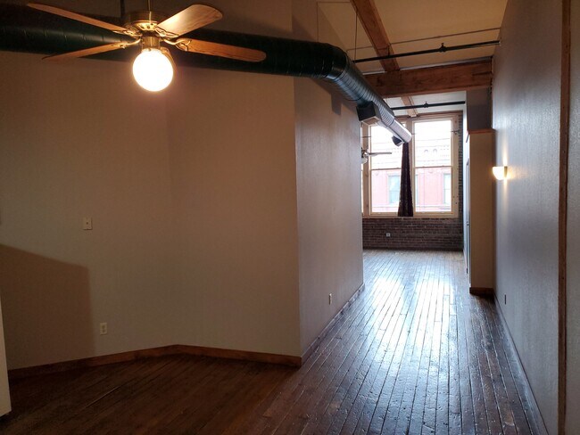hall and living area - 400 N Main Ave