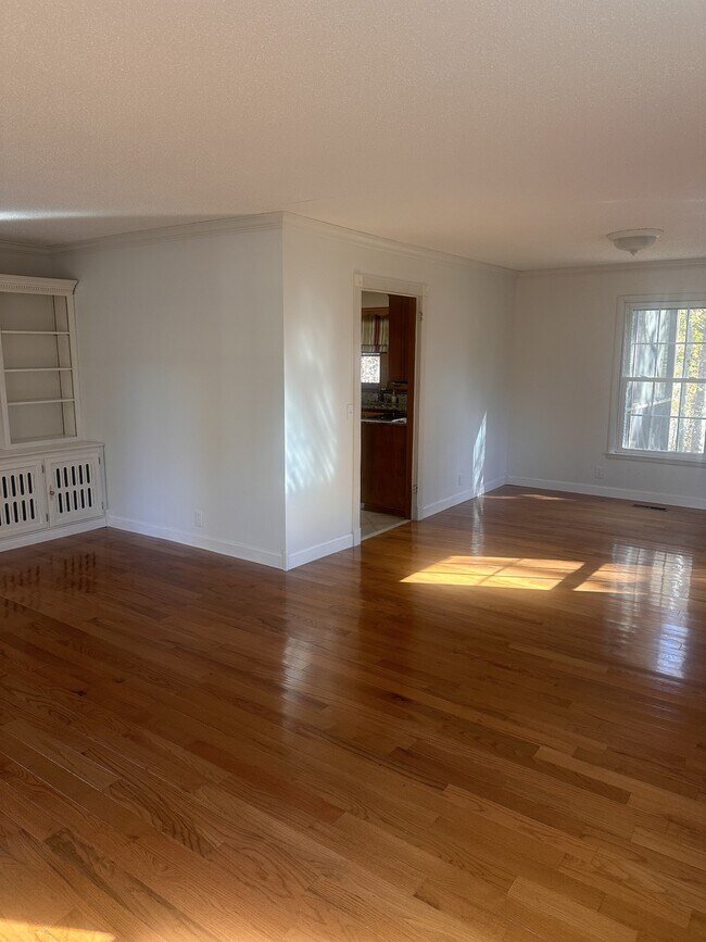 Foto del edificio - 312 Powder Mill Dr