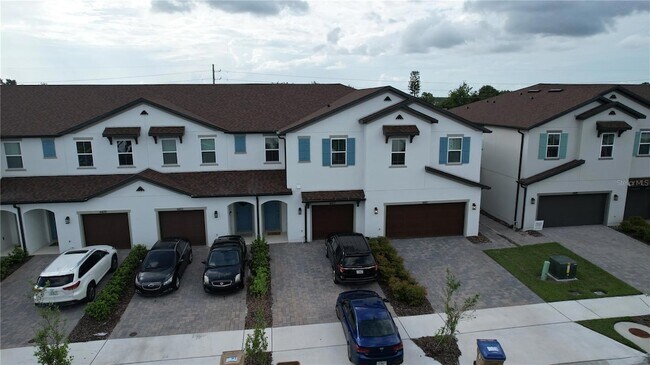 Foto del edificio - 4417 Small Creek Rd