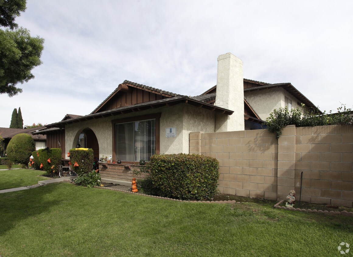 Primary Photo - Delano 2 Apartments