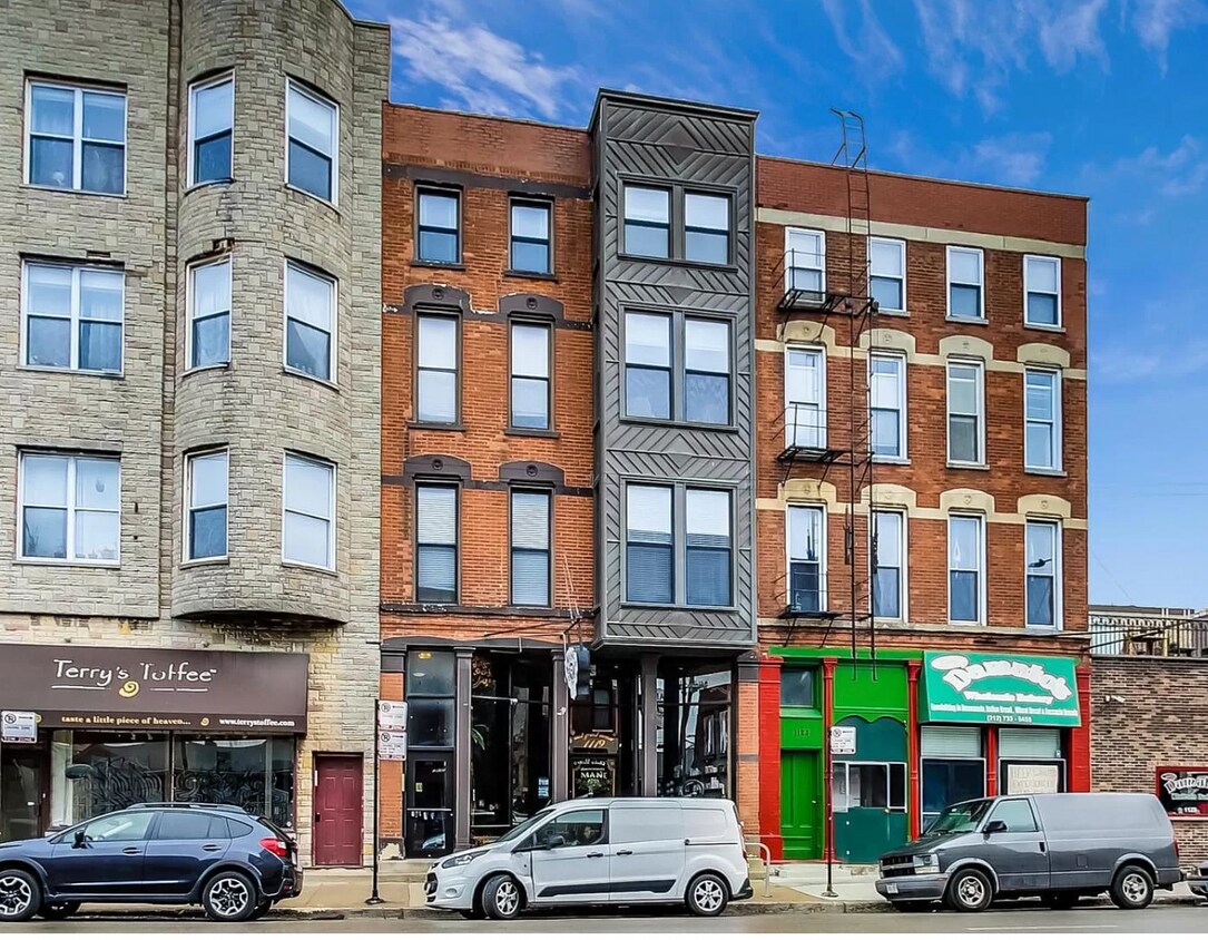 1119 W Grand Ave Unit 2R, Chicago, IL 60642 1119 W Grand Ave Chicago