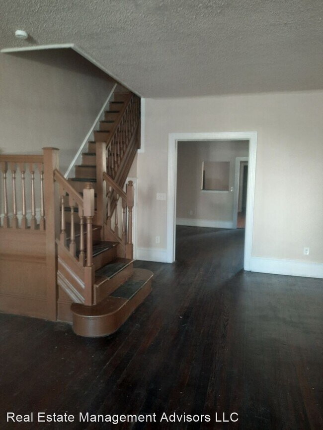 Building Photo - 3 br, 1 bath House - 5312 W Thompson Street