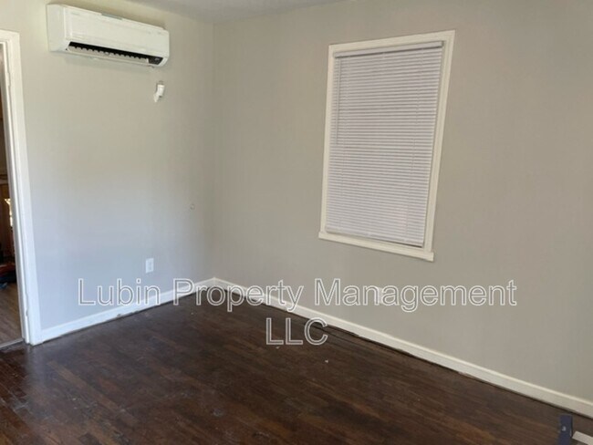 Foto del edificio - 286 Ingle Ave