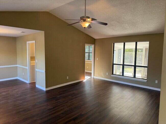 Foto del edificio - 3326 Quaker Springs Rd