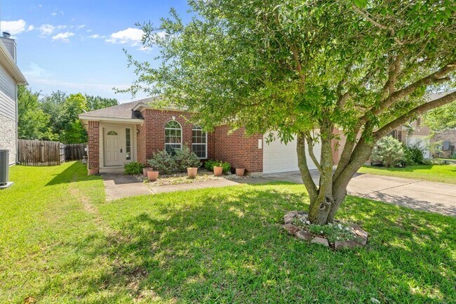 Building Photo - 20612 Farm Pond Ln