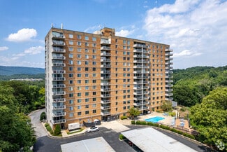 Building Photo - 1131 Stringers Ridge Rd