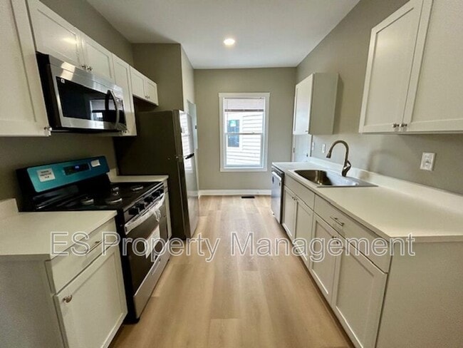Foto del edificio - 576 E Fall Creek Pkwy N Dr