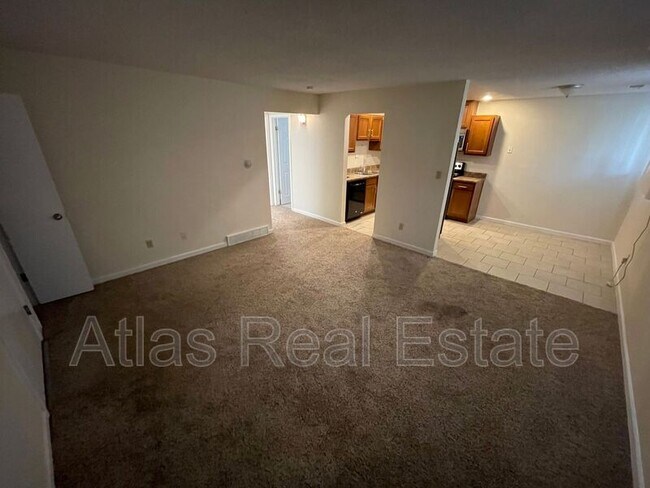 Foto del edificio - 6257 Estes St