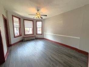 Building Photo - 1505 S 51st Ave
