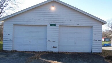 Building Photo - 5411 E State Rd 45