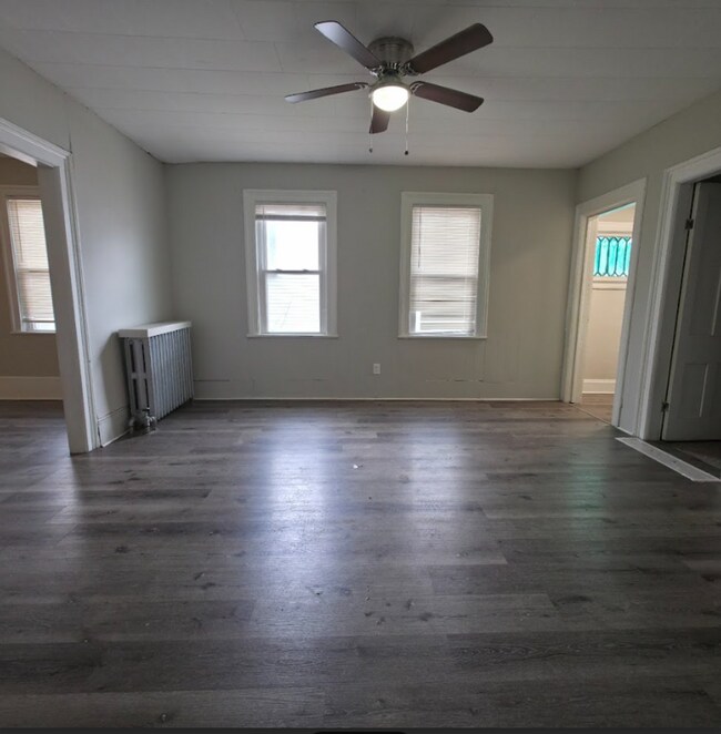 Foto del edificio - FS 1308-1310 Buhrer Avenue