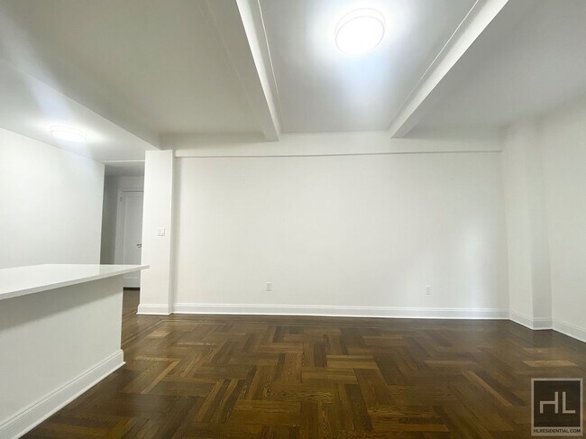 Foto del edificio - WEST 68 STREET