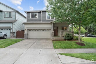 Building Photo - 28616 Greenway Dr
