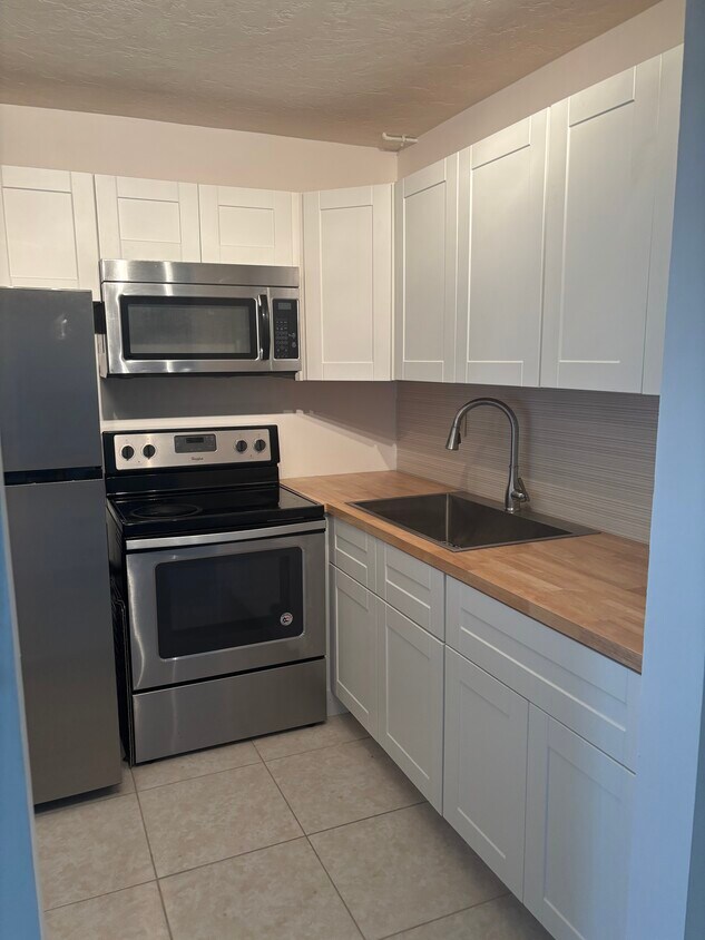 Foto principal - 289 Andover L