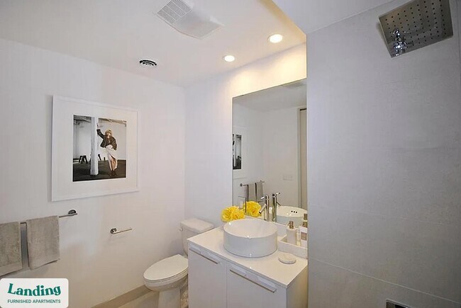 Foto del edificio - 1210 Morse Ave