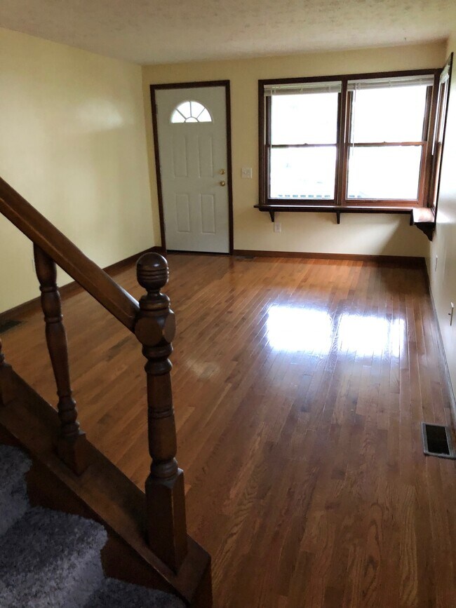 Sala de estar - 55 Castleford Rd