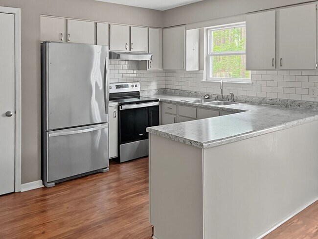 Foto del edificio - Cary Townhome