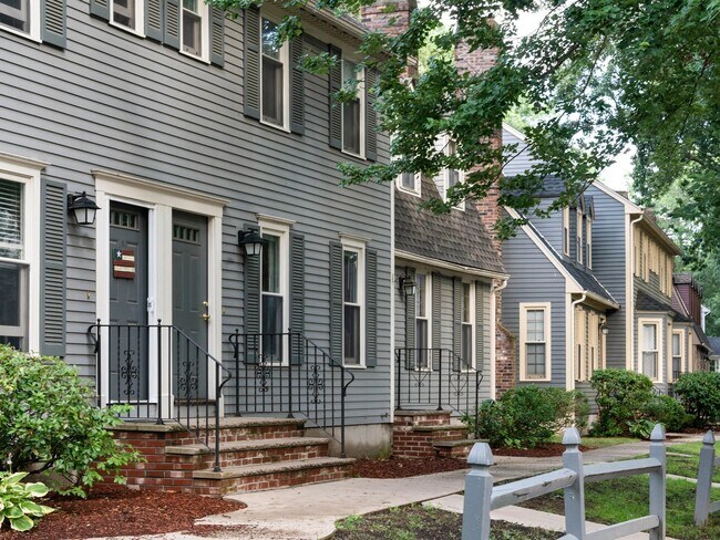Building Photo - 173 Wellman Ave