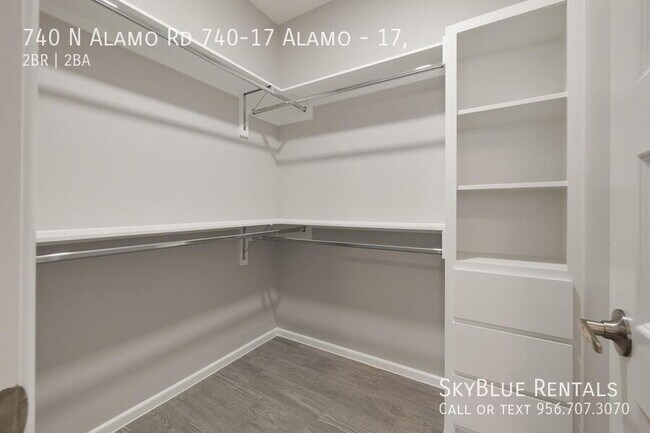 Building Photo - 740 N Alamo Rd
