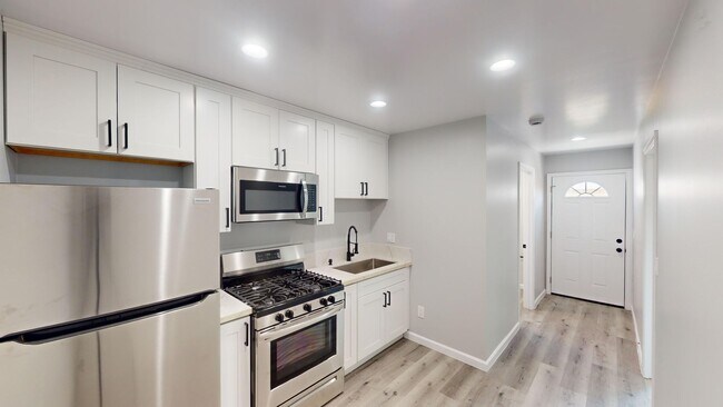 Foto del edificio - 2222-2224 Alton Pl
