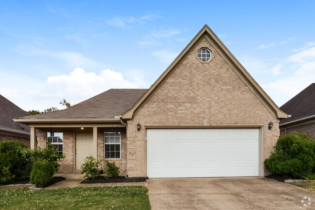 Building Photo - 7086 Crape Myrtle Dr