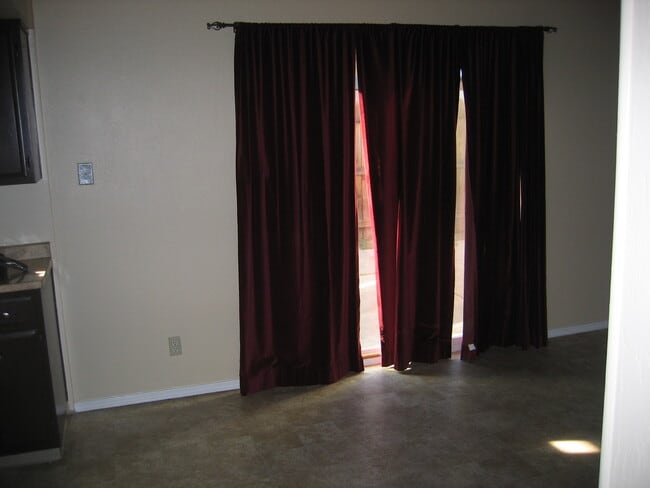 Building Photo - 1816 Polk Way