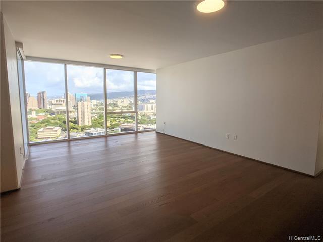 Building Photo - 888 Kapiolani Blvd
