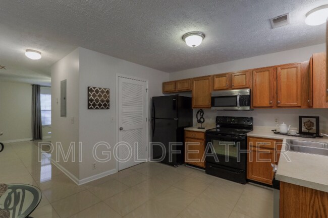 Foto del edificio - 1363 Benley St