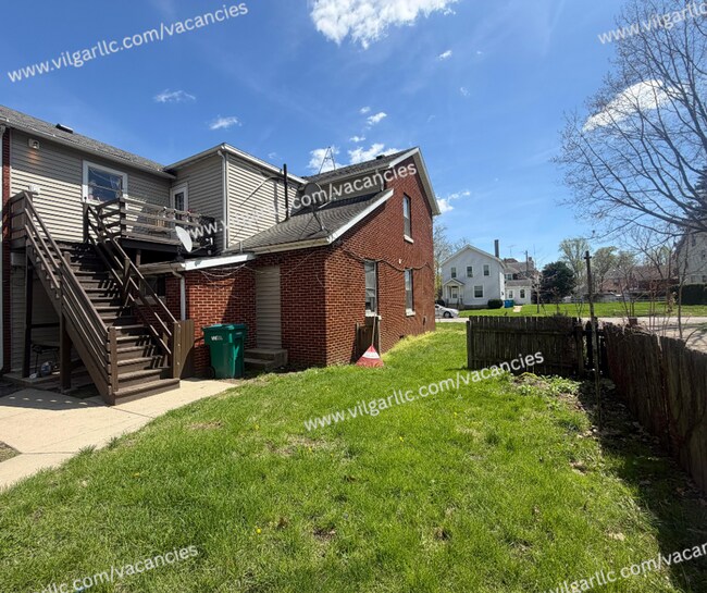 Foto del edificio - 1201 Maple Ave