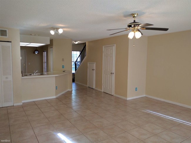 Building Photo - 4949 Walden Cir