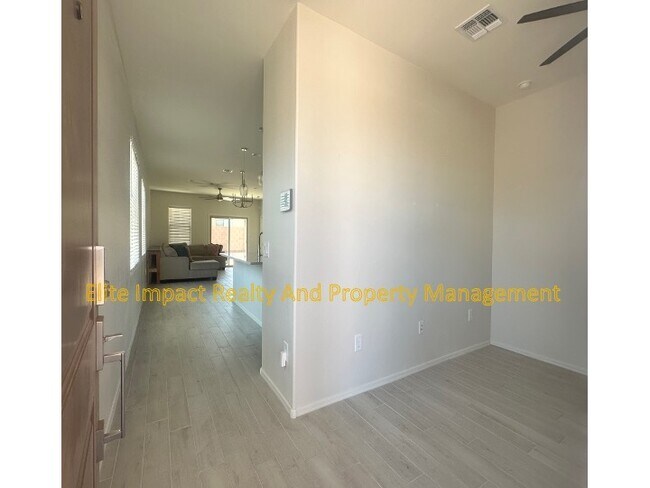 Building Photo - 7653 S Via Casa De Campo