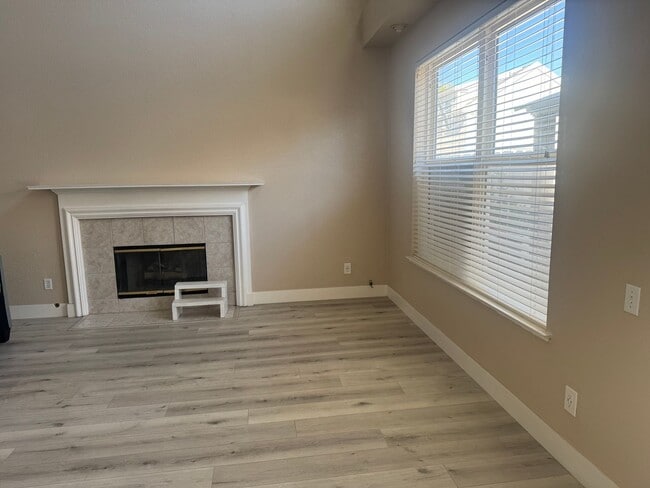 Building Photo - 5126 Academy Dr
