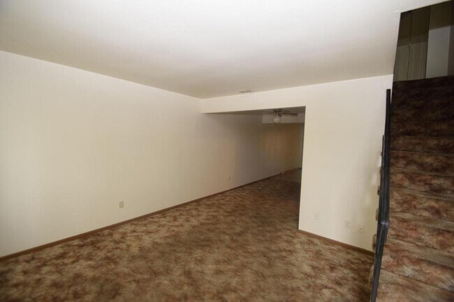 Foto del edificio - 3782 W 73rd Pl