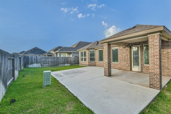 Building Photo - 8831 Arch Rock Dr