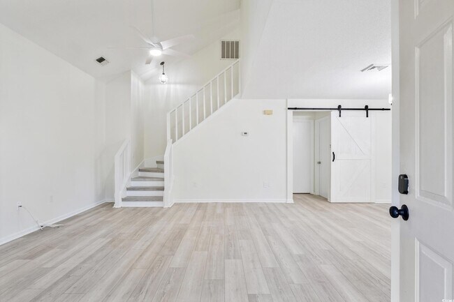 Foto del edificio - 2112 Brunswick Cir