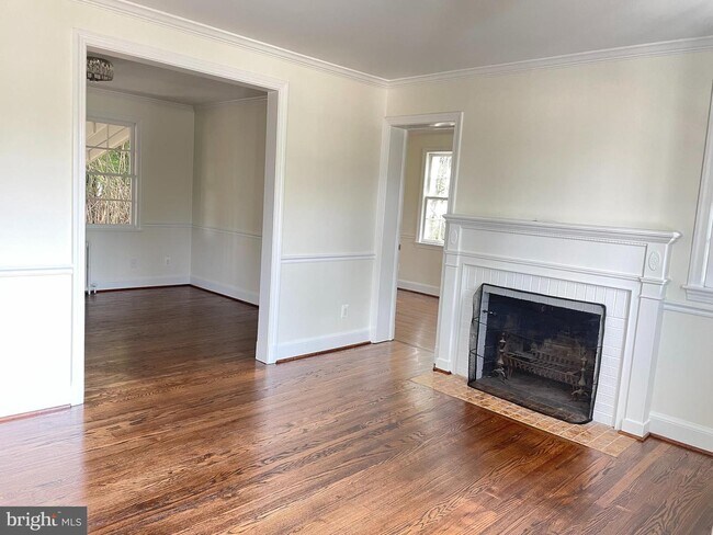 Foto del edificio - 5417 Hillery Way