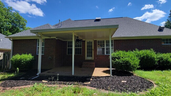 Building Photo - Thelma Barker School