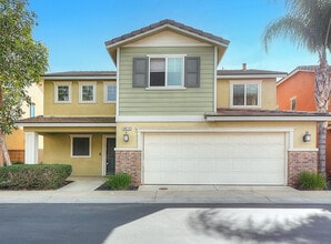 Building Photo - 34212 Woodmont