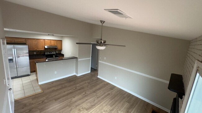 Foto del edificio - 8623 Beekman Pl