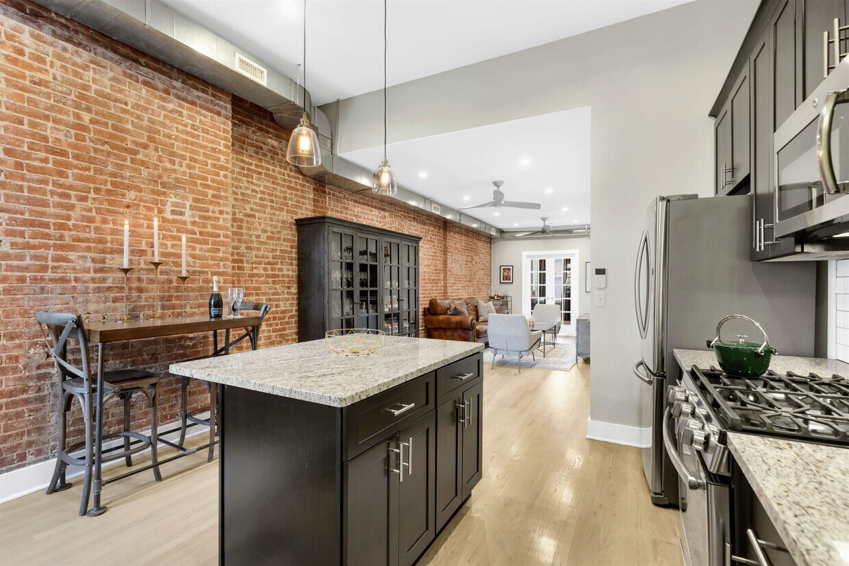 Foto principal - 1112 Hudson St