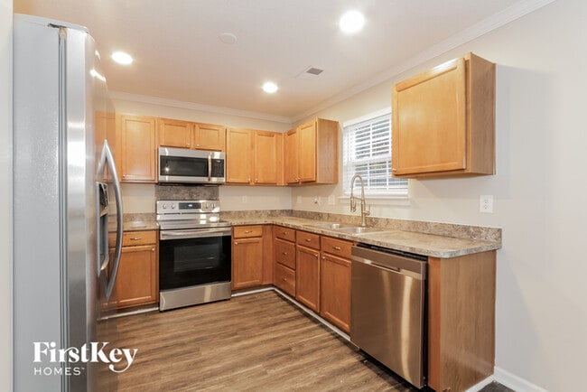 Building Photo - 7803 Rabbits Foot Ln